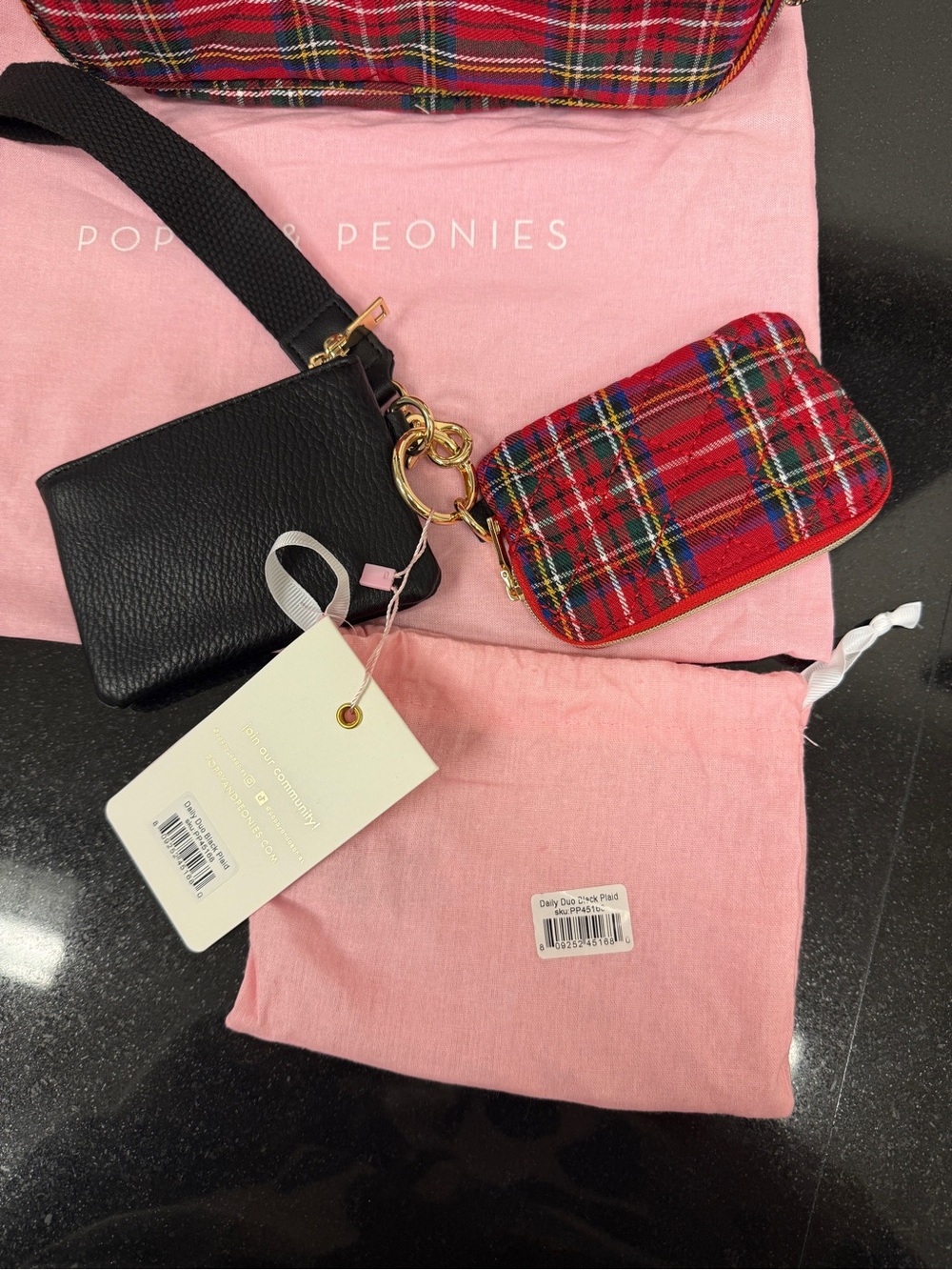 NWT ❤️🏴 - Poppy & Peonies Red Plaid Cosmetic Case + Daily Duo Wristlet Set - Picture 4 of 12